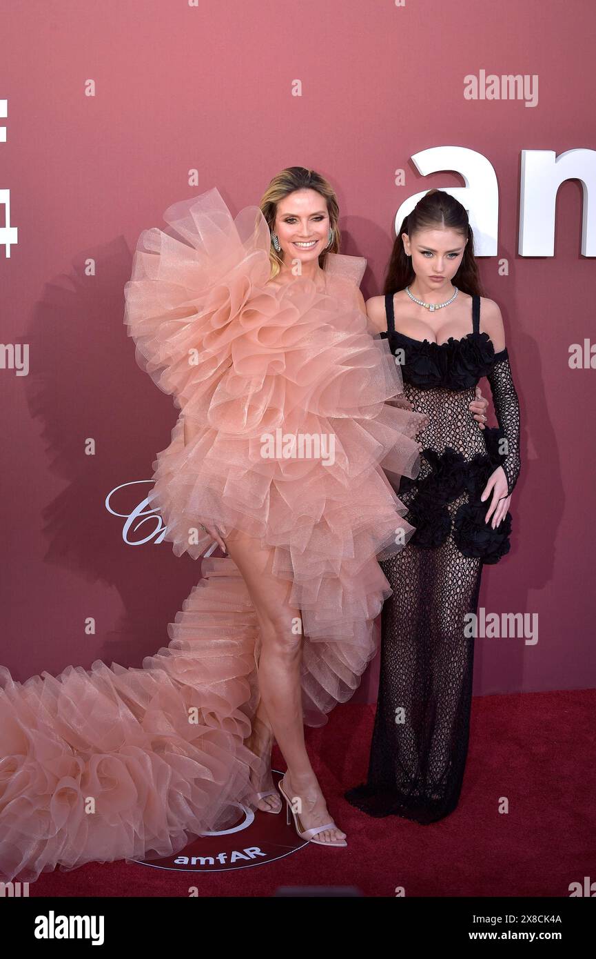 CAP D'ANTIBES, FRANCE MAY 23 Heidi Klum, Leni Olumi Klum amfAR