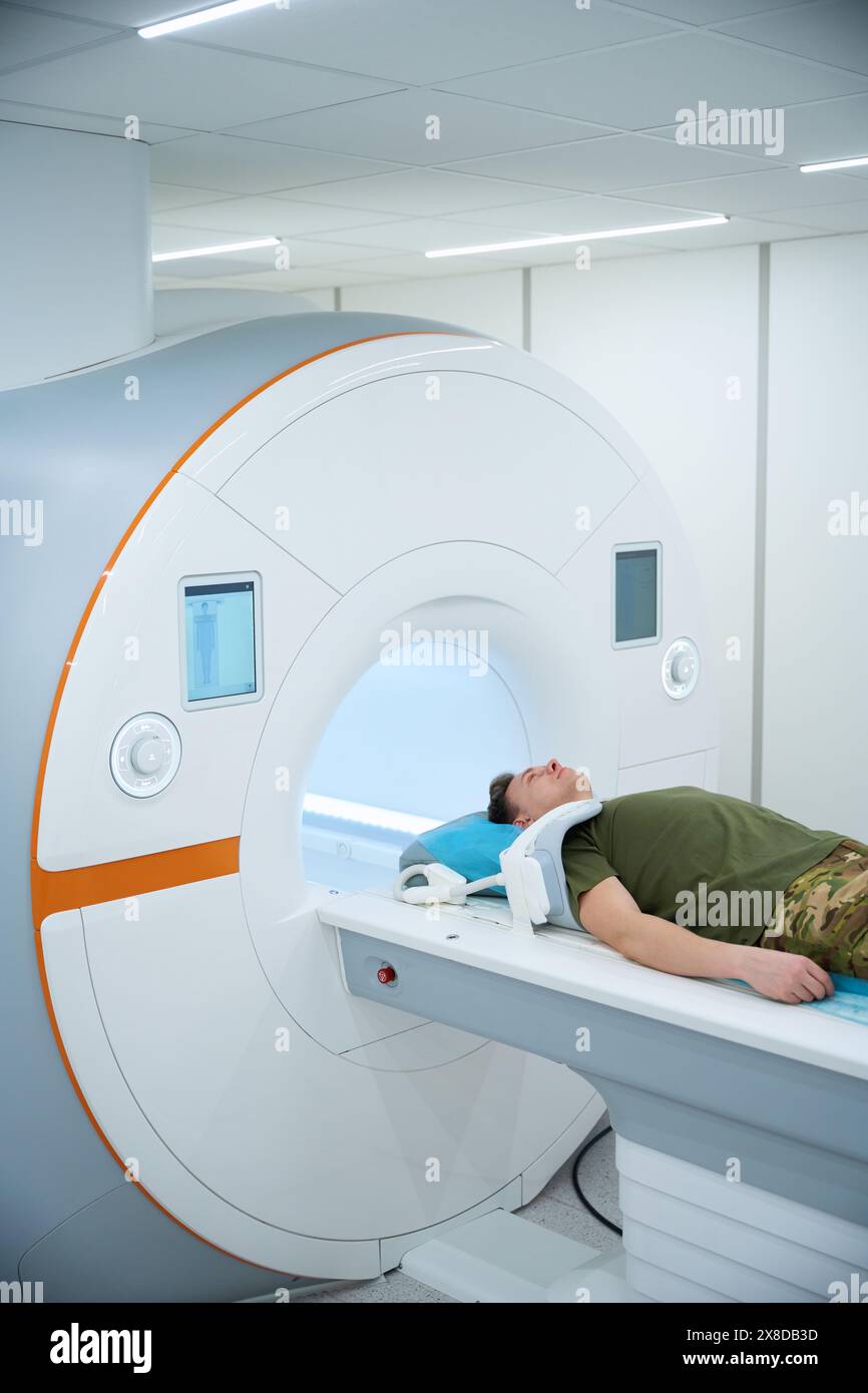 Shoulder Rf Serviceperson prepared for magnetic resonance imaging of shoulder Stock ...