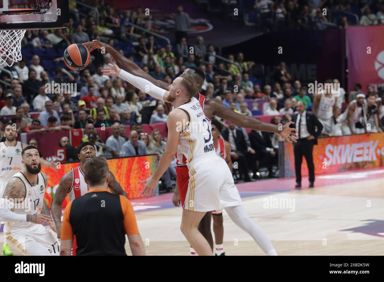Olympiacos vs Real Madrid final Euroliga Athens 2024 Key Takeaways from the Movistar Arena