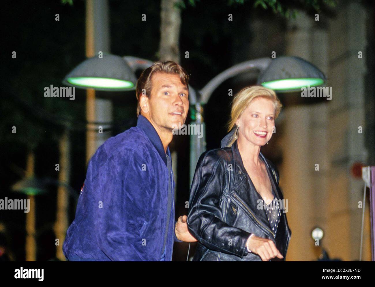 Patrick swayze opening planet hollywood hi-res stock photography and images  - Alamy