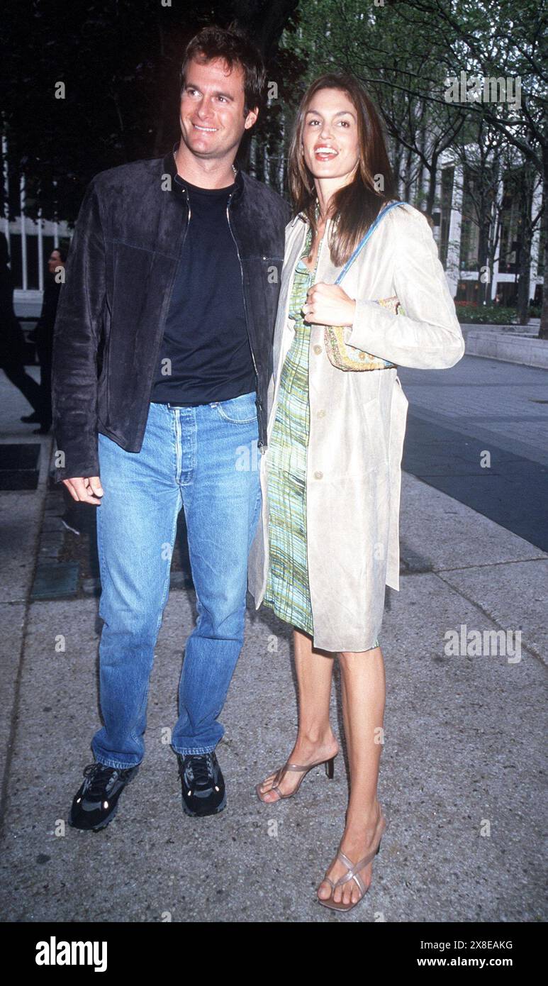 K18731WW THE GREAT BAZAAR.CIRQUE DE SOLEIL, NYC 05/04/200.CINDY