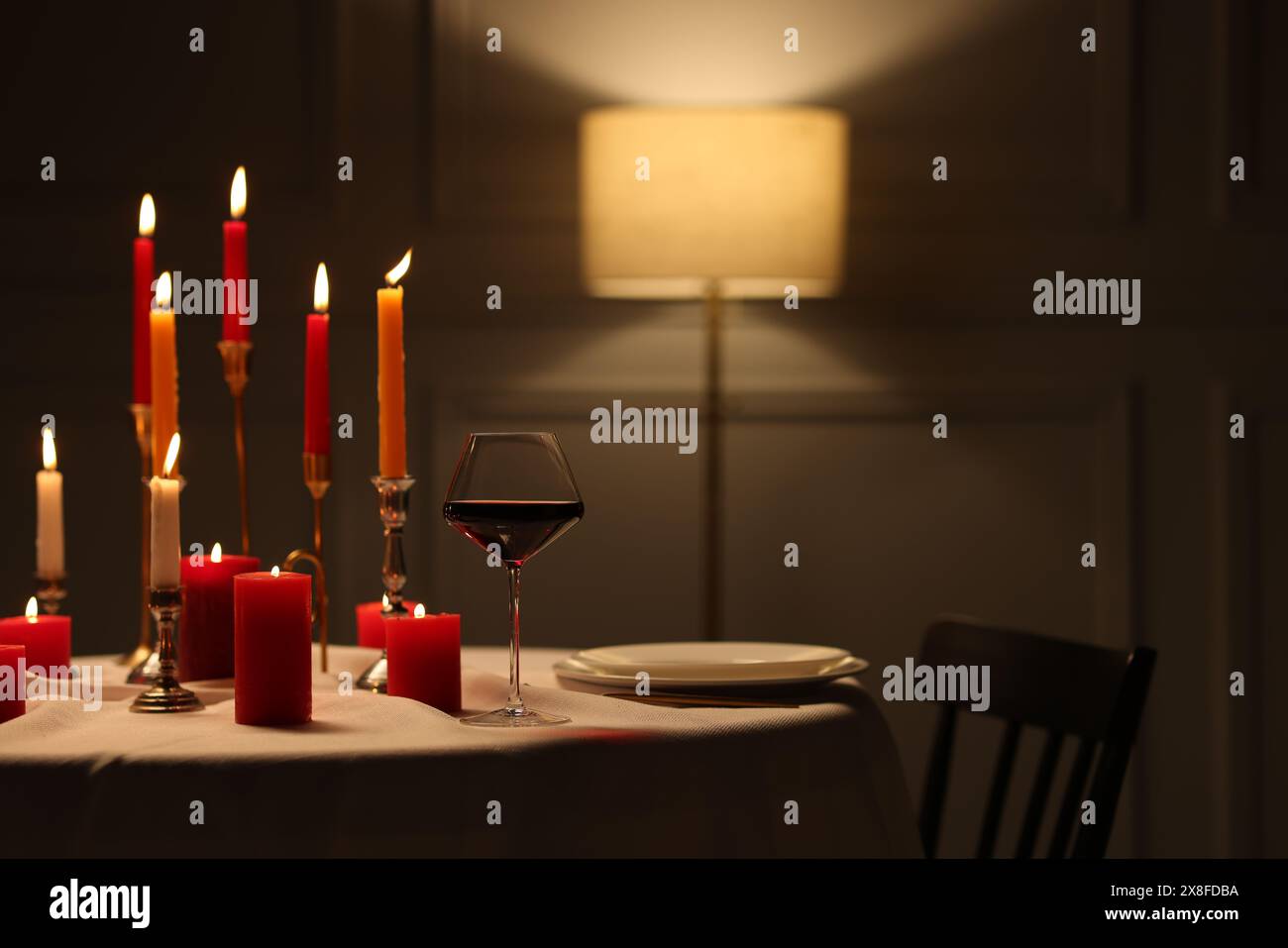 Elegant table setting burning hi-res stock photography and images - Alamy