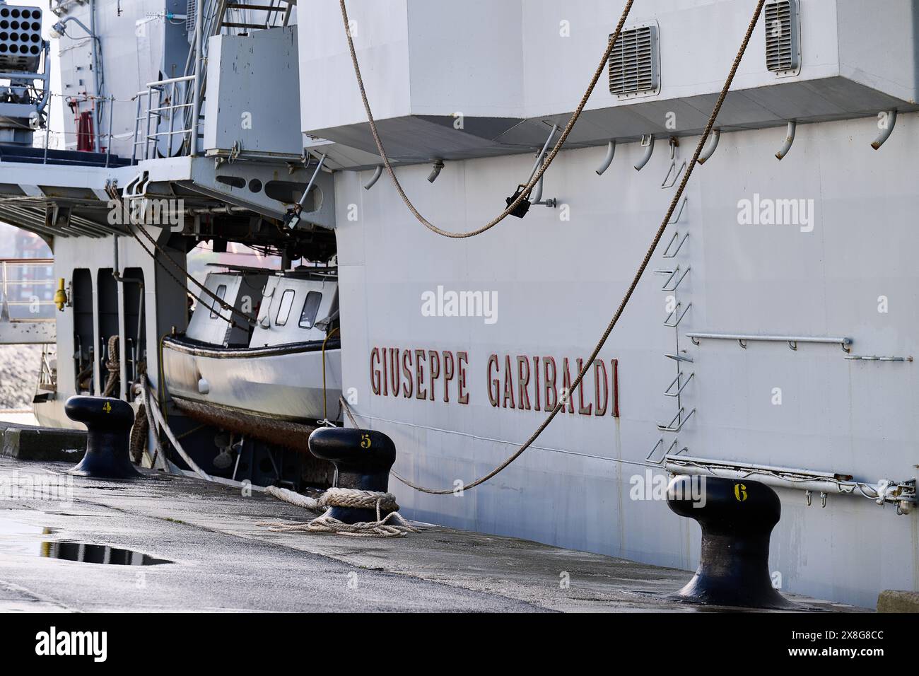 Italian Navy ships Giuseppe Garibaldi and San Giorgio moored in port Stock Photo