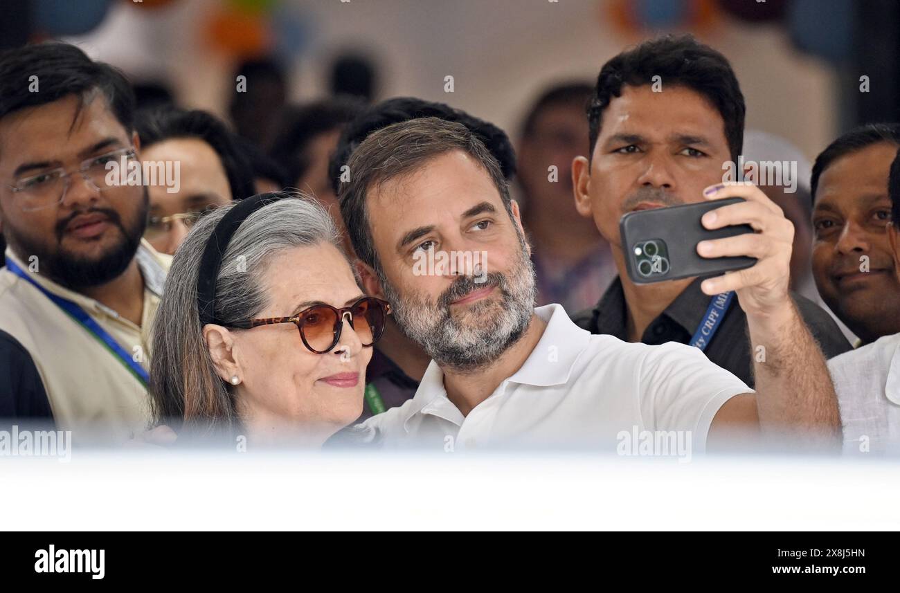 NEW DELHI, INDIA - MAY 25: Congress leader Rahul Gandhi clicks a selfie with his mother Sonia Gandhi after casting his vote at a polling booth during the sixth phase of Lok Sabha elections, on May 25, 2024 in New Delhi, India. Polling for the sixth phase of general elections concluded in 58 constituencies across six states and two Union territories, including all seven seats in Delhi. Voter turnout across six states and two Union Territories during Phase 6 polling has been recorded at approximately 58.84 per cent, according to the Voter Turnout App of the Election Commission. (Photo by Sanjeev Stock Photo