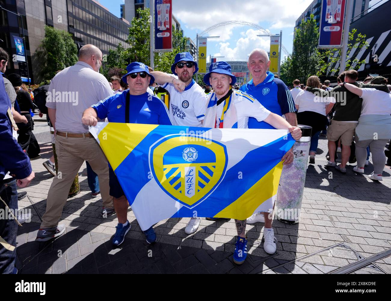 Leeds United fans show their support before the Sky Bet Championship