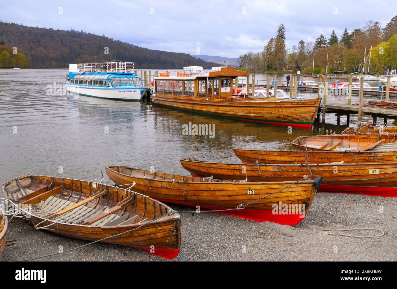 Shoreline in Bowness-on-Windermere on Lake Windermere, a popular tourist destination for a lake cruise, Lake District, Cumbria, England, Great Britain Stock Photo