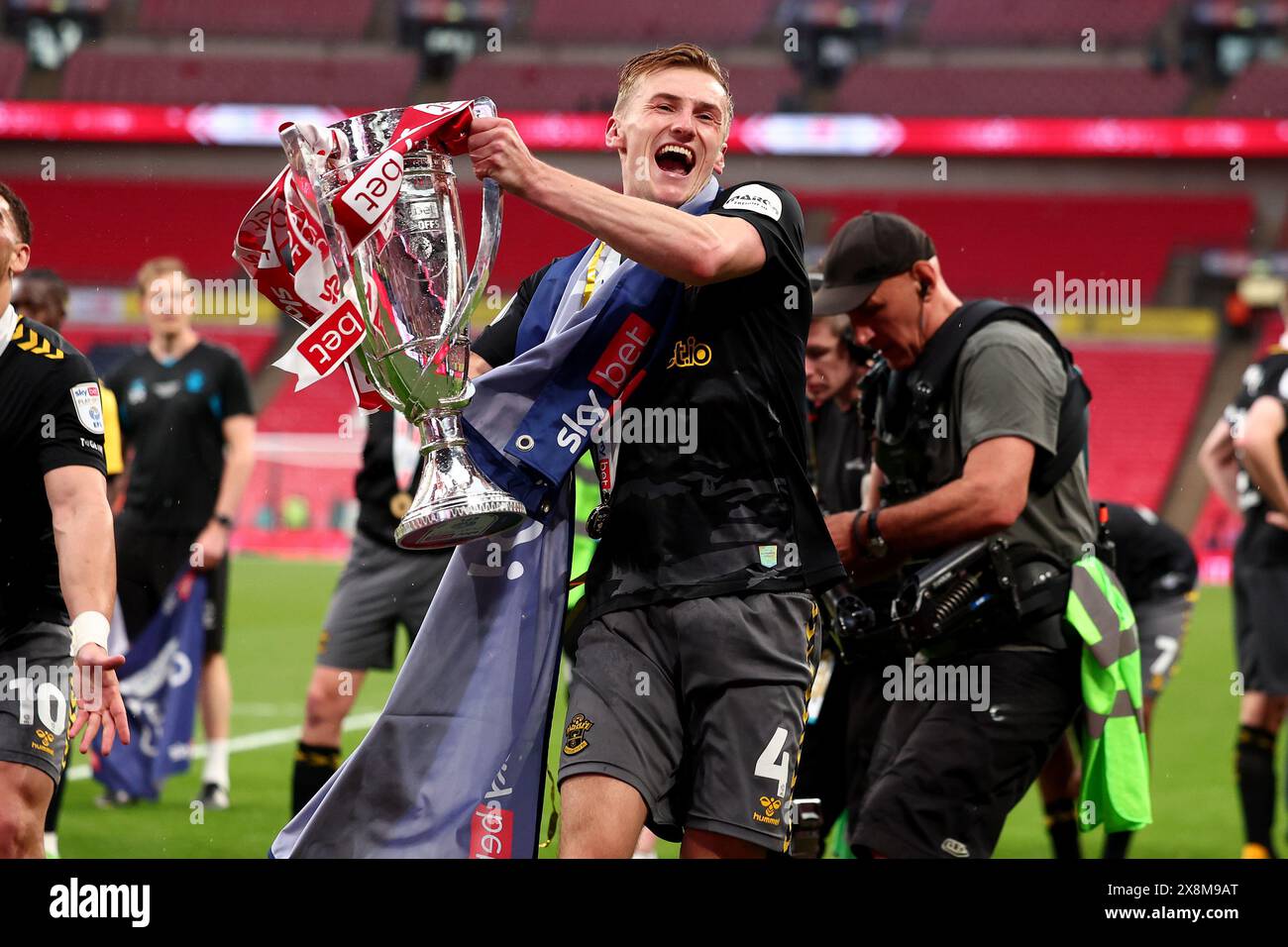 Wembley Stadium, London, UK. 26th May, 2025. EFL Championship Play Off