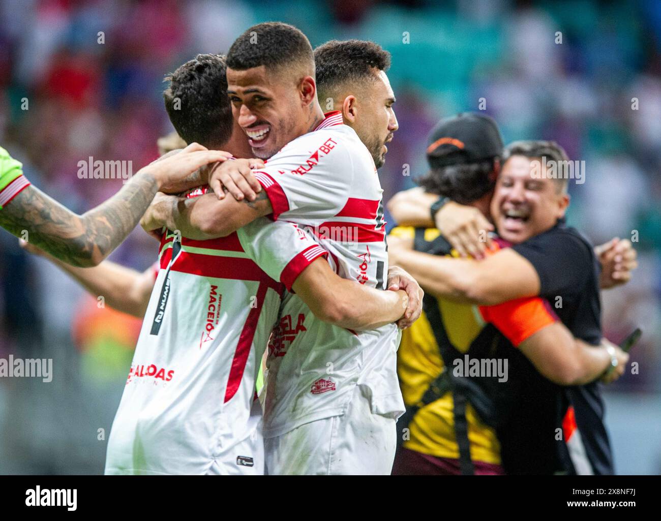 Salvador, Brazil. 26th May, 2024. BA - SALVADOR - 05/26/2024 - COPA DO NORDESTE 2024, BAHIA x CRB - CRB players celebrate victory at the end of the match against Bahia at the Arena Fonte Nova stadium for the Copa Do Nordeste 2024 championship. Photo: Jhony Pinho/AGIF Credit: AGIF/Alamy Live News Stock Photo