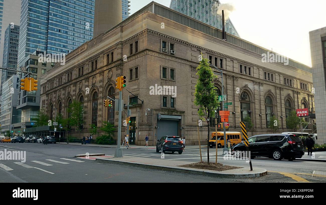 Consolidated edison power plant hi-res stock photography and images - Alamy