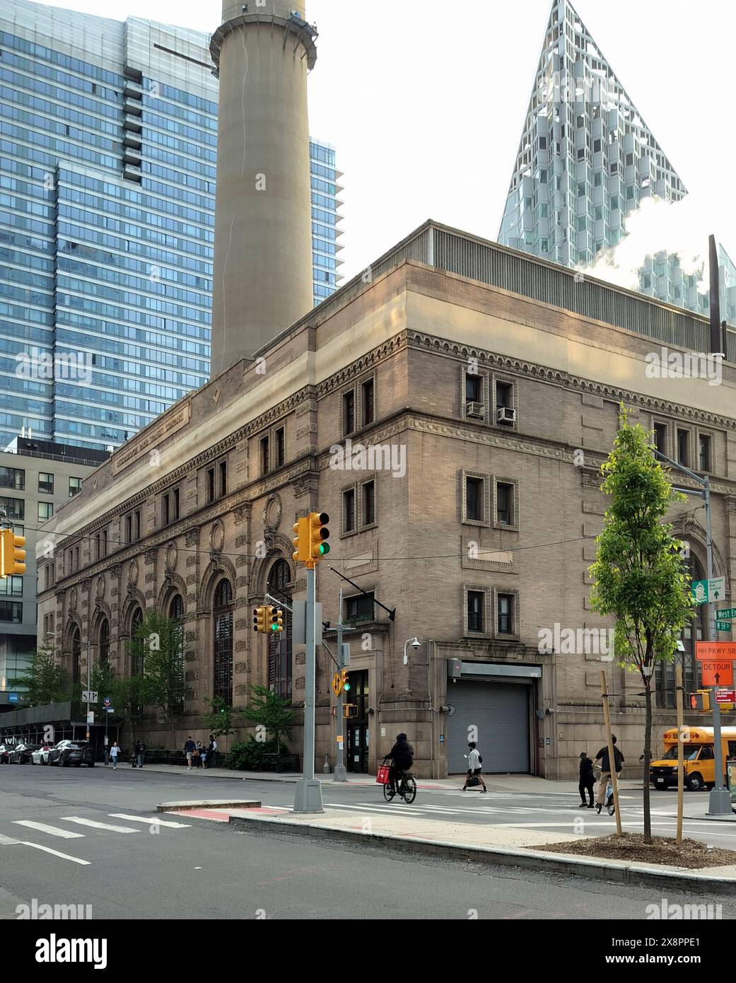Consolidated edison power plant hi-res stock photography and images - Alamy