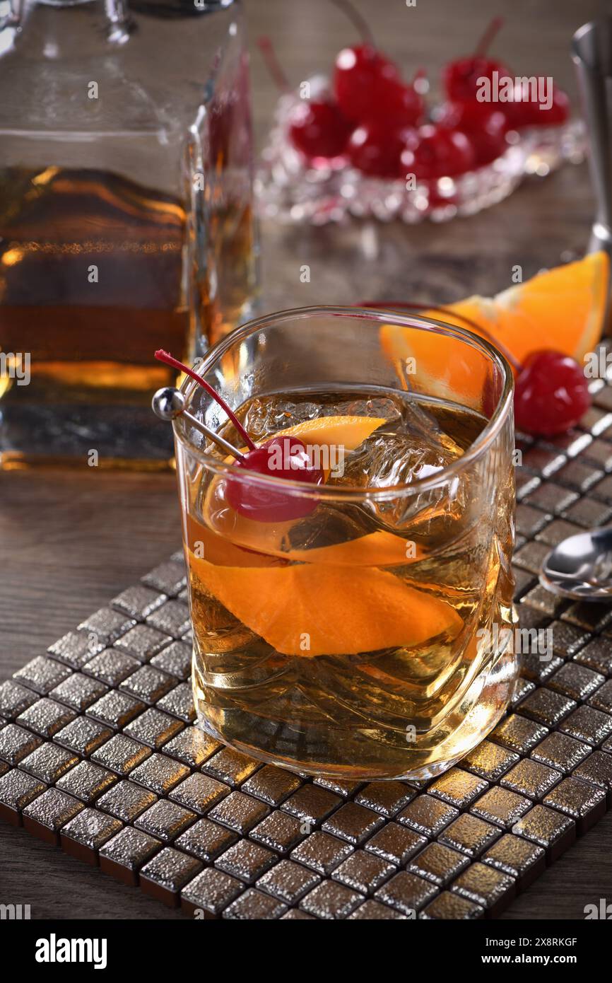Old fashioned cocktail bourbon hi-res stock photography and images - Alamy