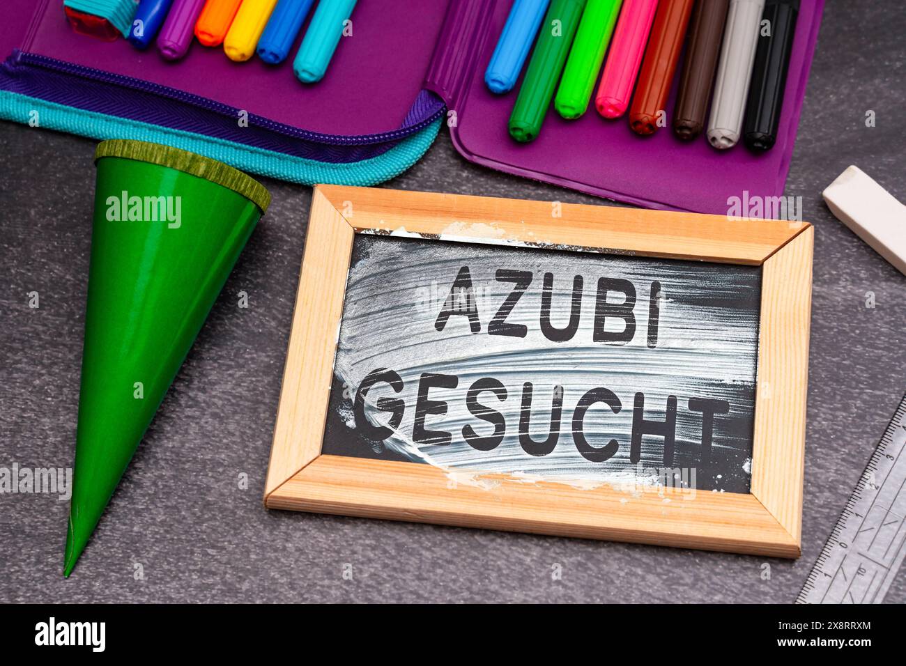 mitarbeiter gesucht schild