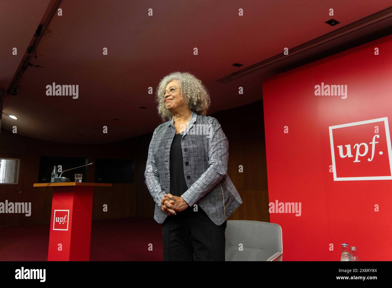 Barcelona, Spain. 27th May, 2024. Angela Davis gives a lecture at Pompeu Fabra University in Barcelona, where she spoke about racism, the Palestine conflict, and capitalism in society and universities. Angela Davis pronuncia una conferencia en la Universidad Pompeu Fabra de Barcelona, donde ha hablado sobre el racismo, el conflicto de Palestina y el capitalismo en la sociedad y las universidades. IN THE PIC:Angela Davis, monica tarribas News politics -Barcelona, Spain monday, may 27, 2024 (Photo by Eric Renom/LaPresse) Credit: LaPresse/Alamy Live News Stock Photo