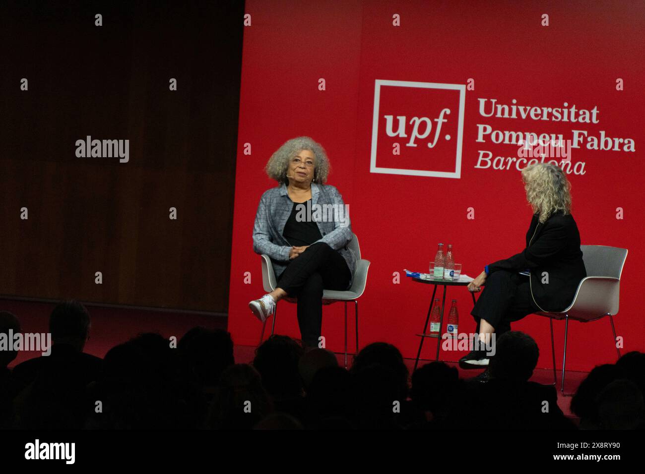 Barcelona, Spain. 27th May, 2024. Angela Davis gives a lecture at Pompeu Fabra University in