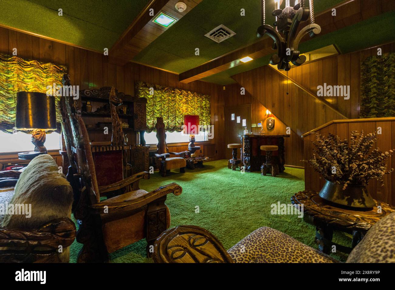 Jungle room in Elvis Presley's house in Graceland, Memphis, Tennessee, USA on April 10, 2024. Photo by Pascal Avenet/ABACAPRESS.COM Credit: Abaca Press/Alamy Live News Stock Photo