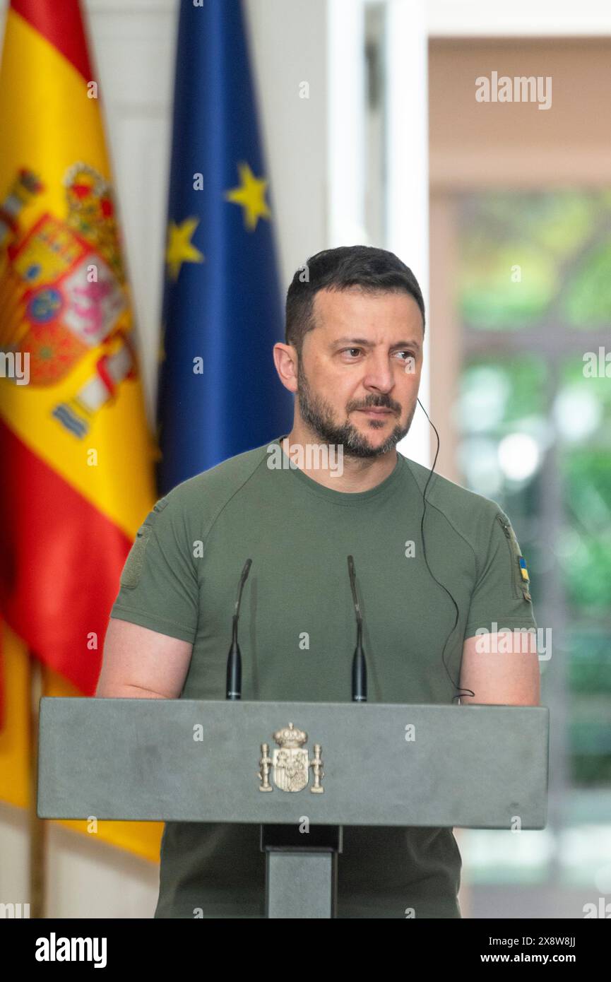 Madrid, Spain. 27th May, 2024. Ukrainian President Volodymyr Zelensky during a press conference at Moncloa Palace in Madrid. Both have signed a bilateral security agreement, which includes military supplies ranging from Patriot missiles to Leopard tanks, amounting to 1.129 billion euros. (Photo by Miguel Candela/SOPA Images/Sipa USA) Credit: Sipa USA/Alamy Live News Stock Photo