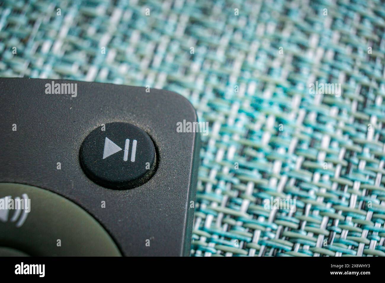 Play and pause button hi-res stock photography and images - Alamy