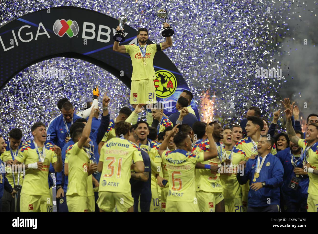 Mexico City, Mexico. 26th May, 2024. Henry Martín 21, of Club America