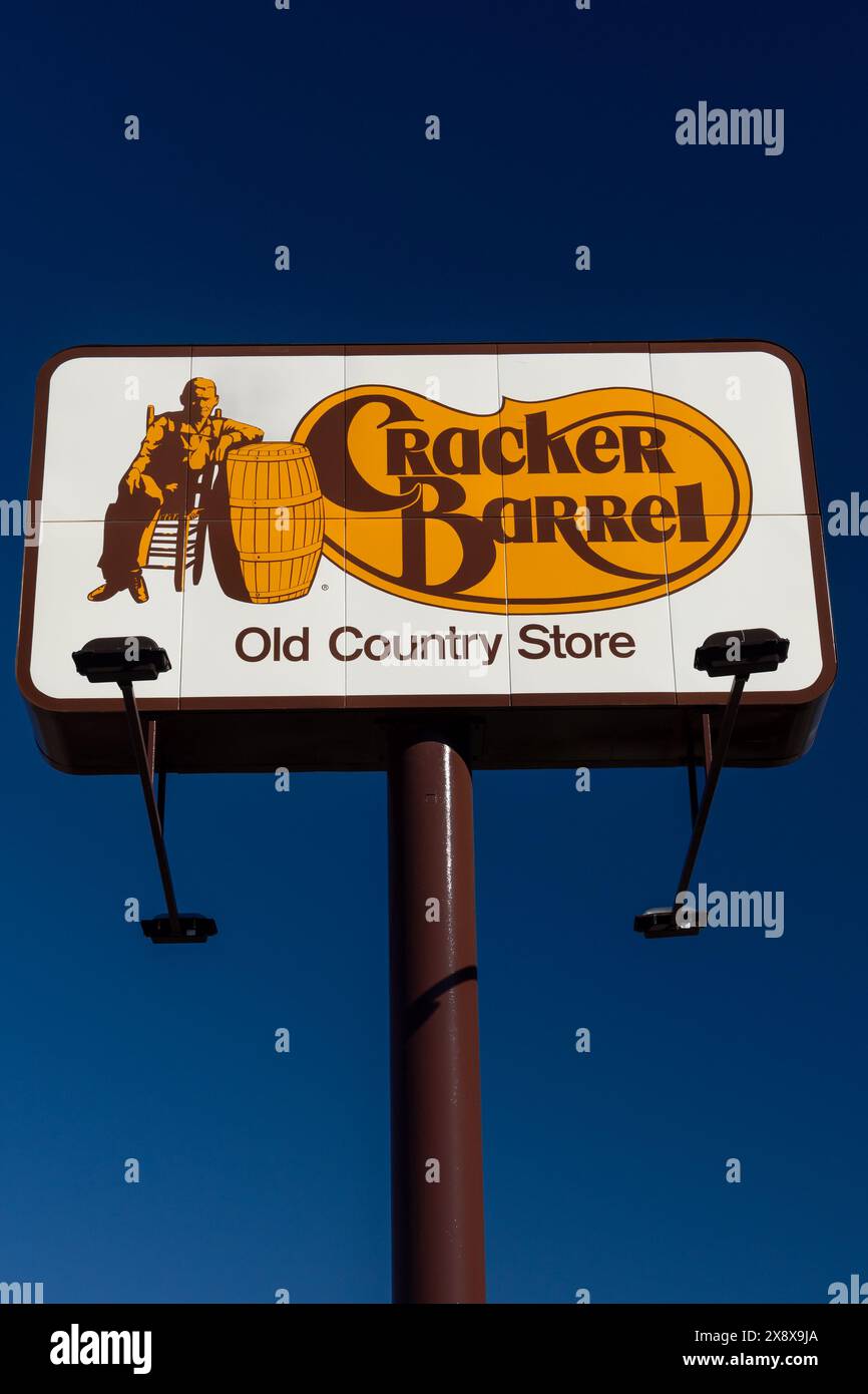 cracker barrel restaurant near me