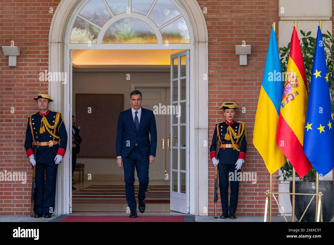 Madrid, Spain. 27th May, 2024. Spanish Prime Minister Pedro Sanchez is seen before the visit of the President of Ukraine, Volodymyr Zelenskyy at Moncloa Palace in Madrid. Spain and Ukraine sign a bilateral security agreement: 'Defense, security, peace, and reconstruction are our priorities.' (Photo by Guillermo Gutierrez Carrascal/SOPA Images/Sipa USA) Credit: Sipa USA/Alamy Live News Stock Photo