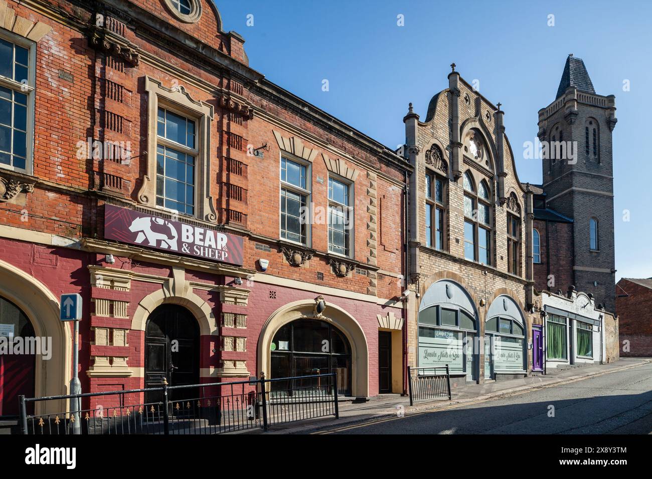 Morning on Mint Street in Lincoln city centre, England Stock Photo - Alamy