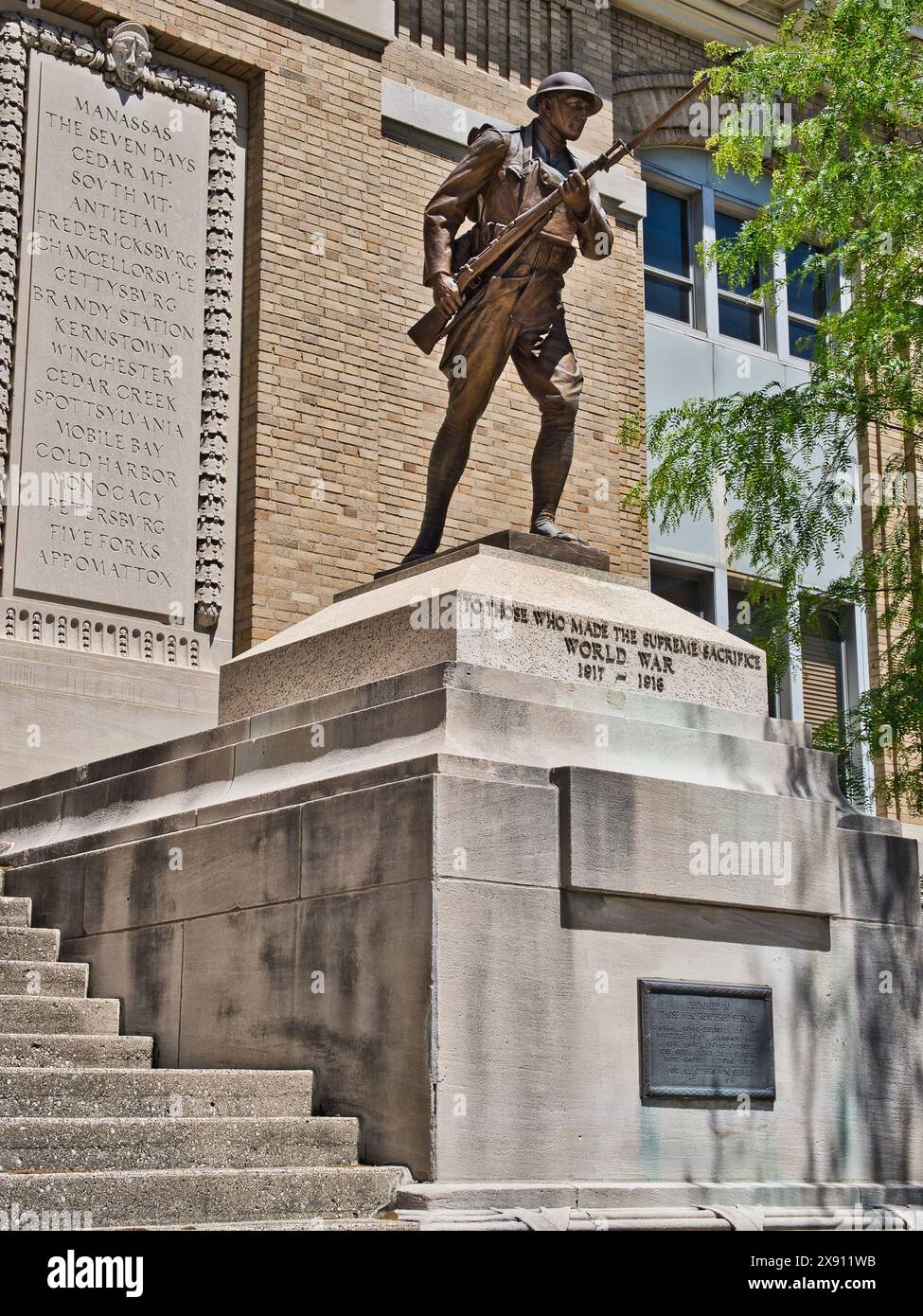 WORLD WAR I MEMORIAL in downtown Dayton Ohio USA 2024 Stock Photo Alamy