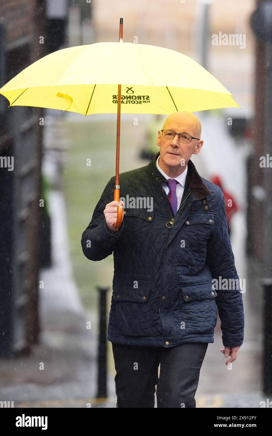 snp-leader-john-swinney-arriving-for-a-visit-to-the-moon-tell-me-truth