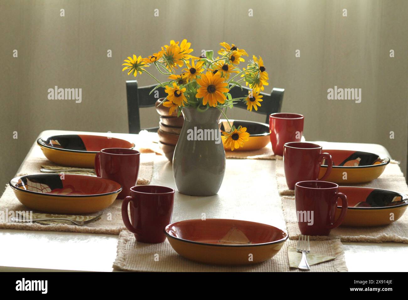 Simple meal table setting hi-res stock photography and images - Alamy