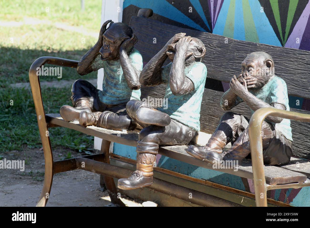 Gandhis Three Monkeys Hi res Stock Photography And Images Alamy gandhis-three-monkeys-hi-res-stock-photography-and-images-alamy