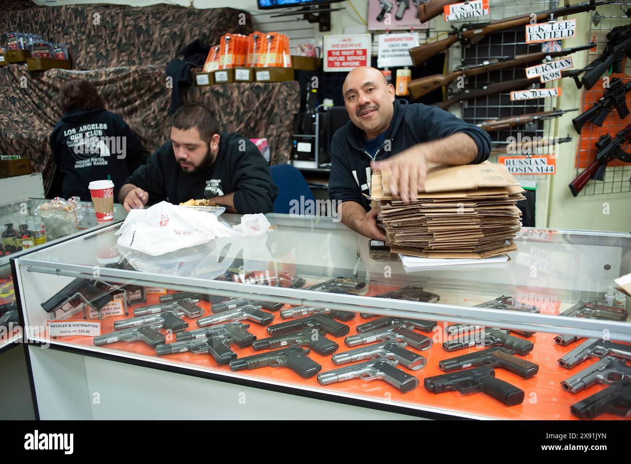California Gun Ranges Indoor shooting range in Los Angeles, California Stock Photo - Alamy