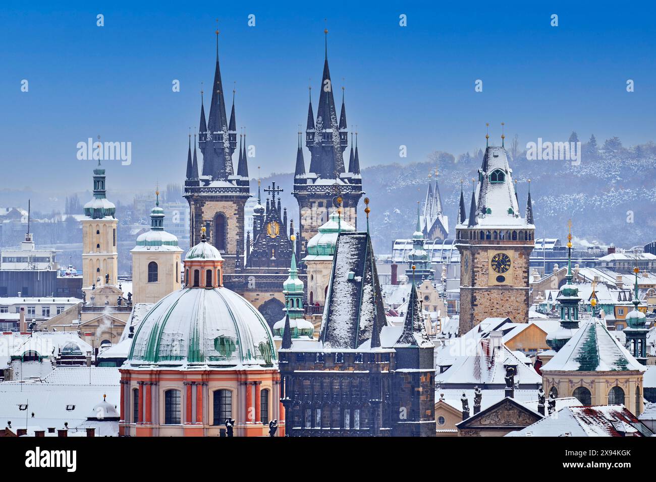Praha Winter Snow in Prague, rare cold winter conditions. Prague Castle in Czech ...