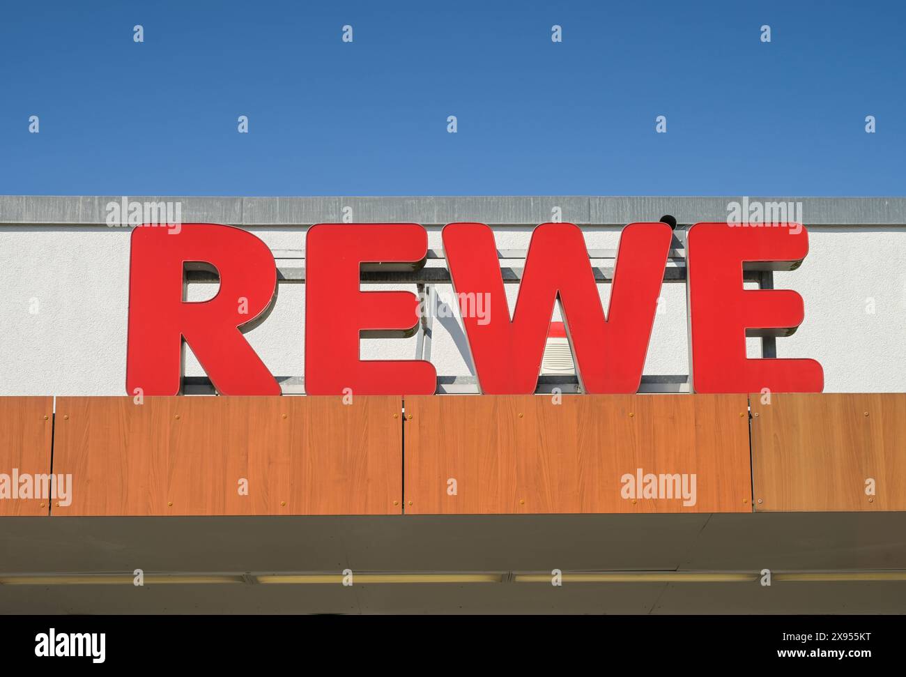 Rewe Logo, Berlin, Germany, Rewe Logo, Berlin, Deutschland Stock Photo