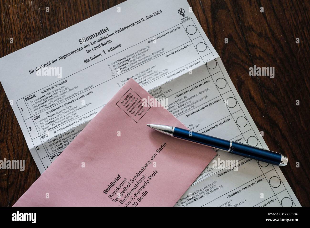 Voting letter, ballot paper, ballot paper for the 2024 European elections in Germany, Wahlbrief, Stimmzettel, Wahlzettel zur Europawahl 2024 in Deutsc Stock Photo