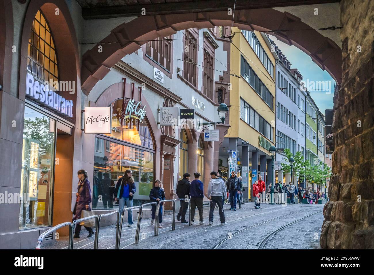 Martinstor, KaiserJosephStraße, Freiburg im Breisgau, Baden