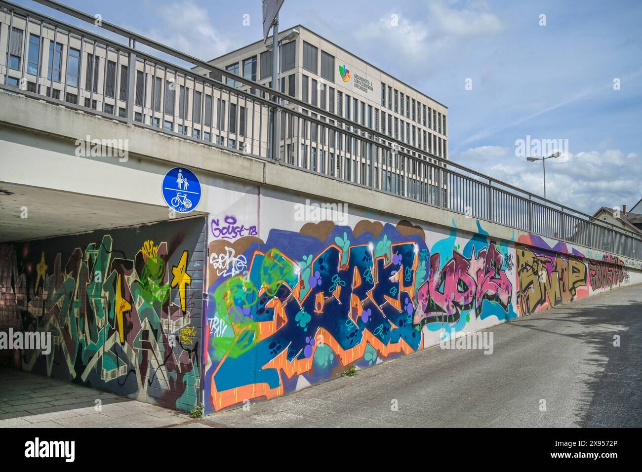 Graffiti, underpass, main street, medical center, health center, service center, Kronenstraße, Offenburg, Baden-Württemberg, Germany, Graffitis, Unter Stock Photo