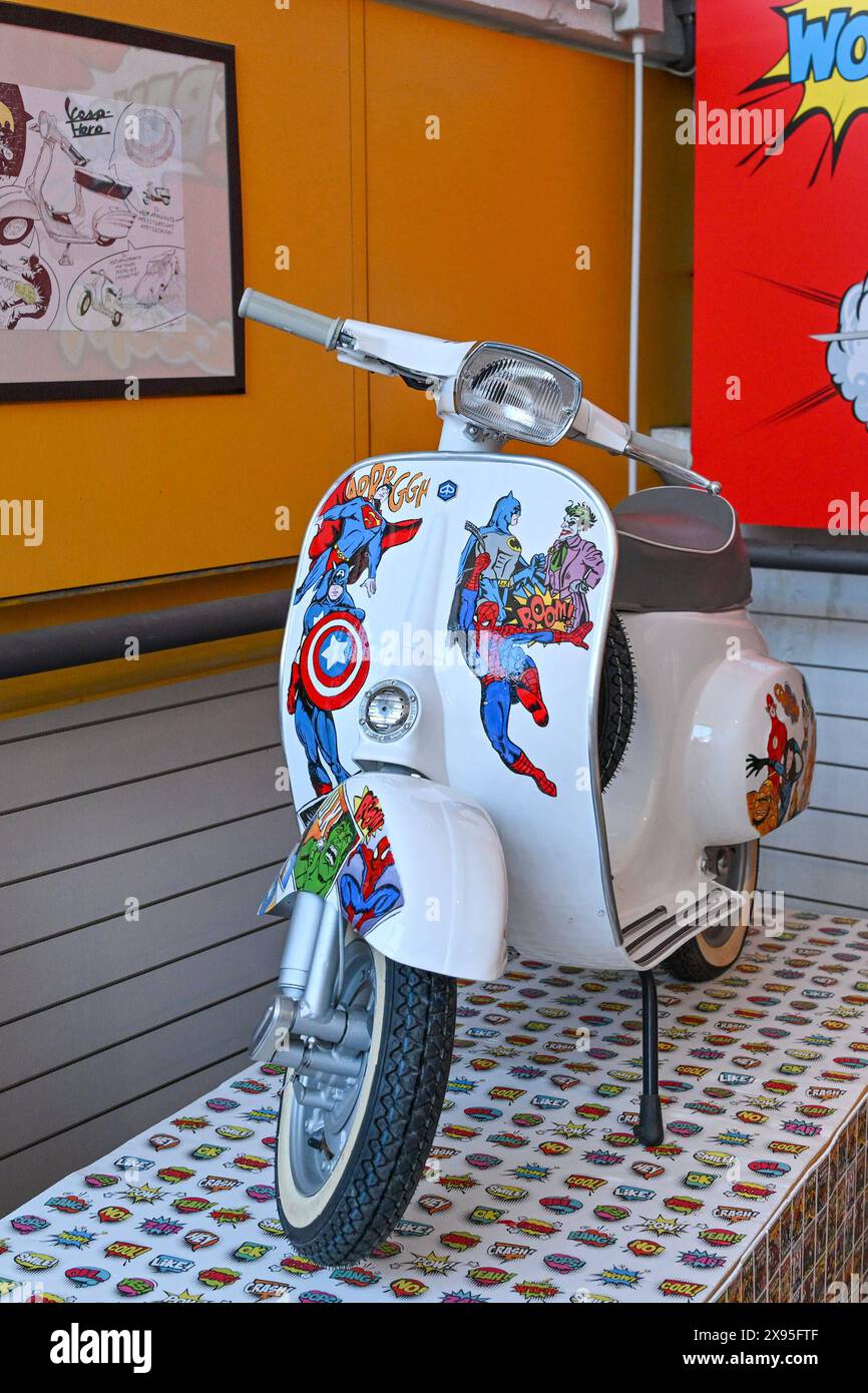 Marca Aprilia Aprilia Sxv 550 Usata Aprilia Sxv 550 Moto E Scooter In  Vendita A Napoli, image size:866x1390