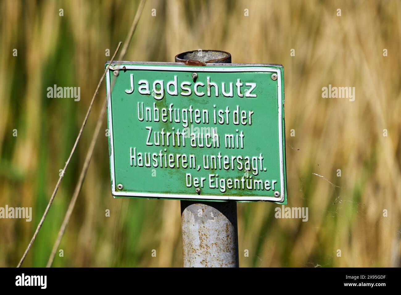 Schild Jagdschutz Stock Photo
