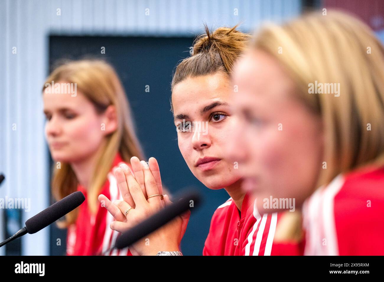 Lena Oberdorf (Deutschland) und Lea Schueller (Deutschland), GER, DFB