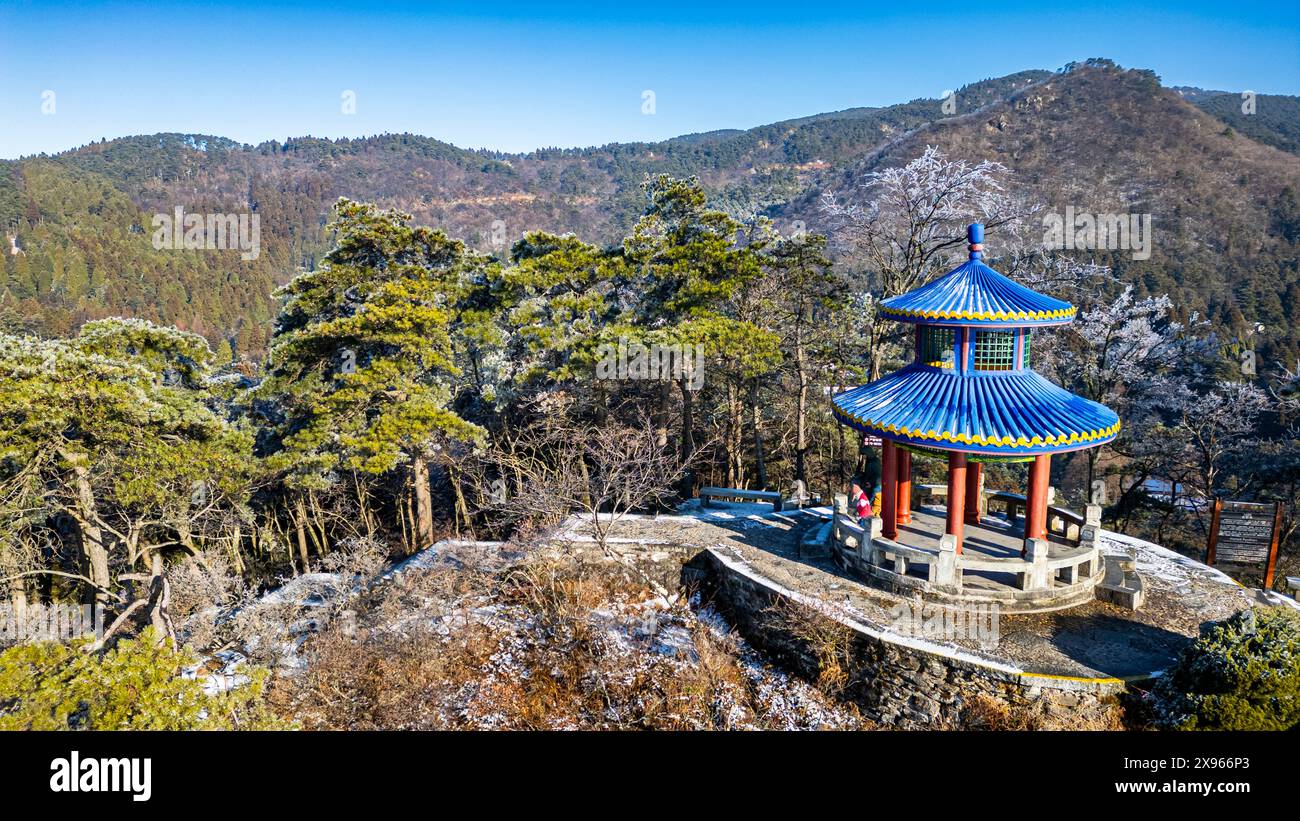 Aerial of Hanpo Pass, Mount Lu (Lushan), UNESCO World Heritage Site ...