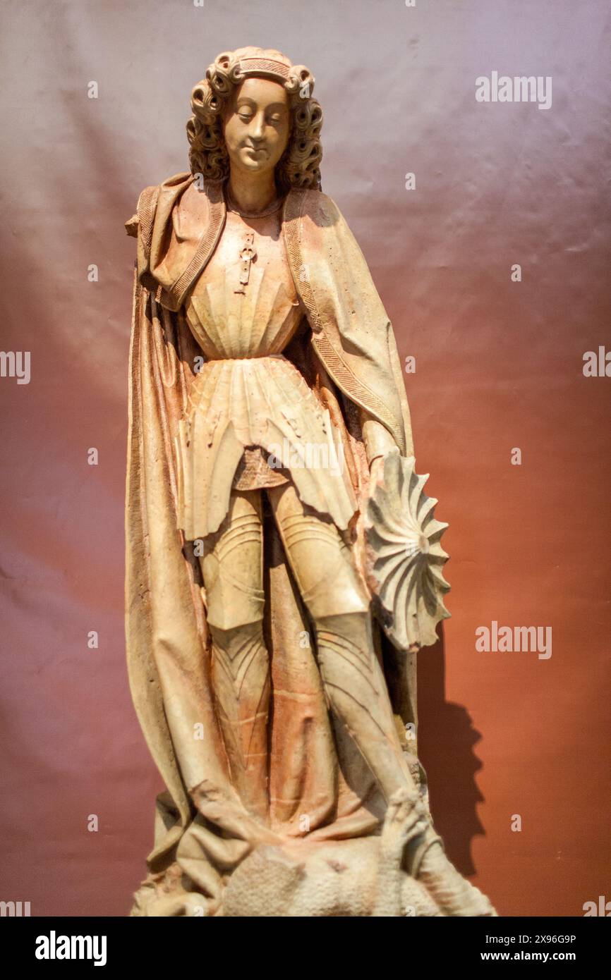 medieval-sculpture-15th-century-museum-hi-res-stock-photography-and