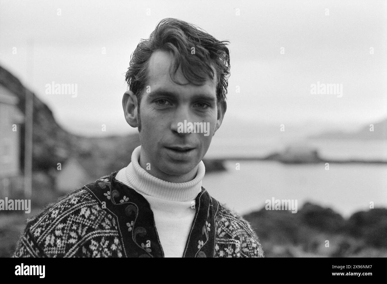 Sí a av hi-res stock photography and images - Page 2 - Alamy, image size:1300x956