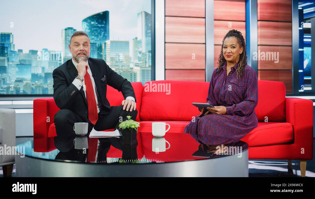 Color Talk Show Talk show tv hi-res stock photography and images - Alamy