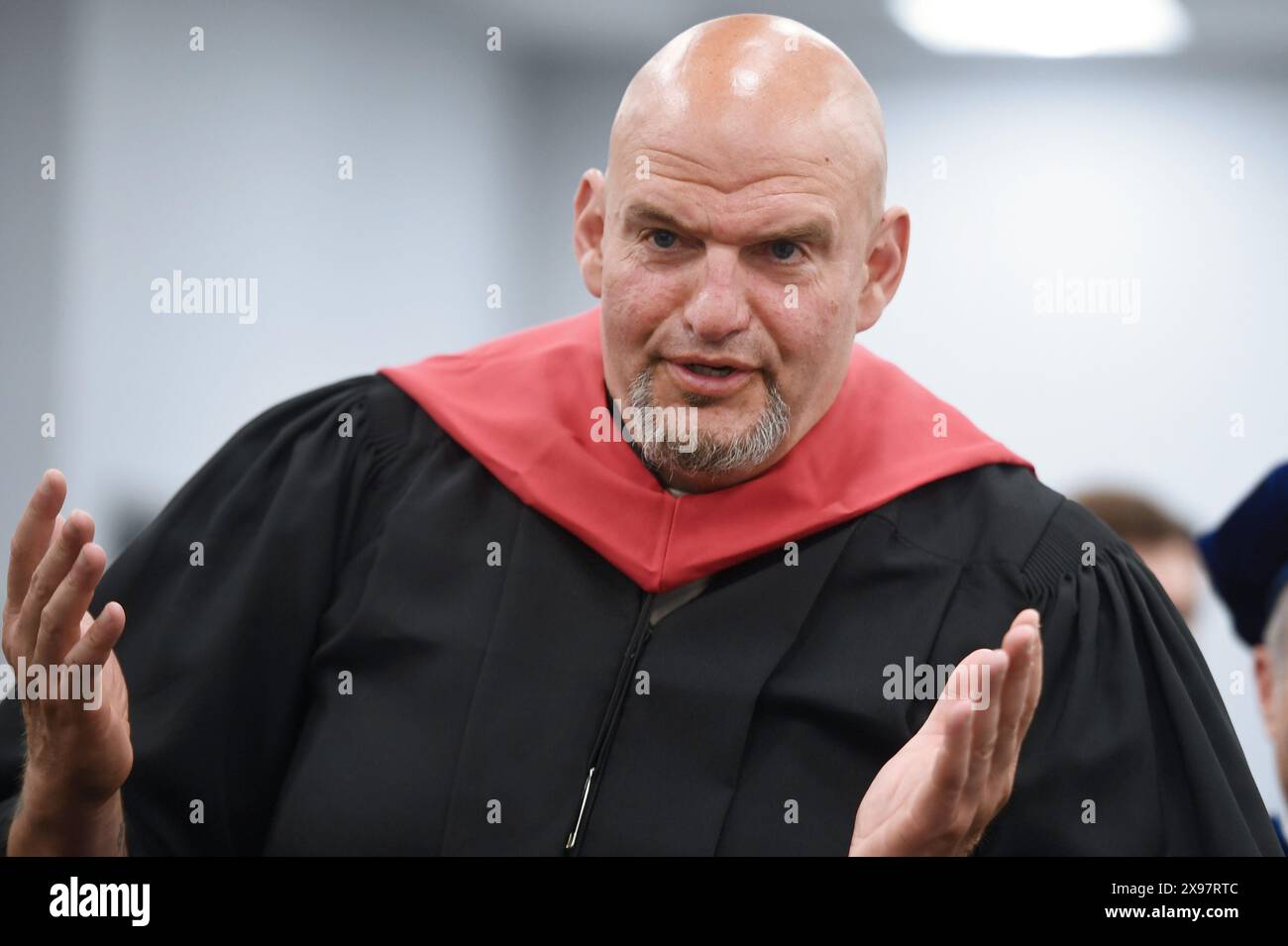 New York, USA. 29th May, 2024. Senator John Fetterman (D-PA) attends the commencement ceremony for 2024 Yeshiva University graduating class, at the USTA Billie Jean King National Tennis Center's Louse Armstrong Stadium, Flushing Meadow-Corona Park, Queens, NY, May 29, 2024. (Photo by Anthony Behar/Sipa USA) Credit: Sipa USA/Alamy Live News Stock Photo