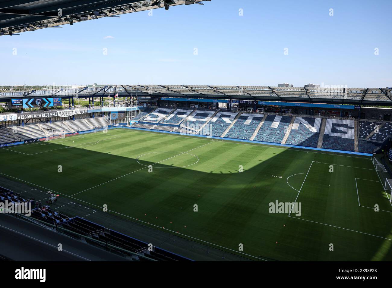 Kansas City, KS, USA. 29th May, 2024. The pitch is empty ahead of the