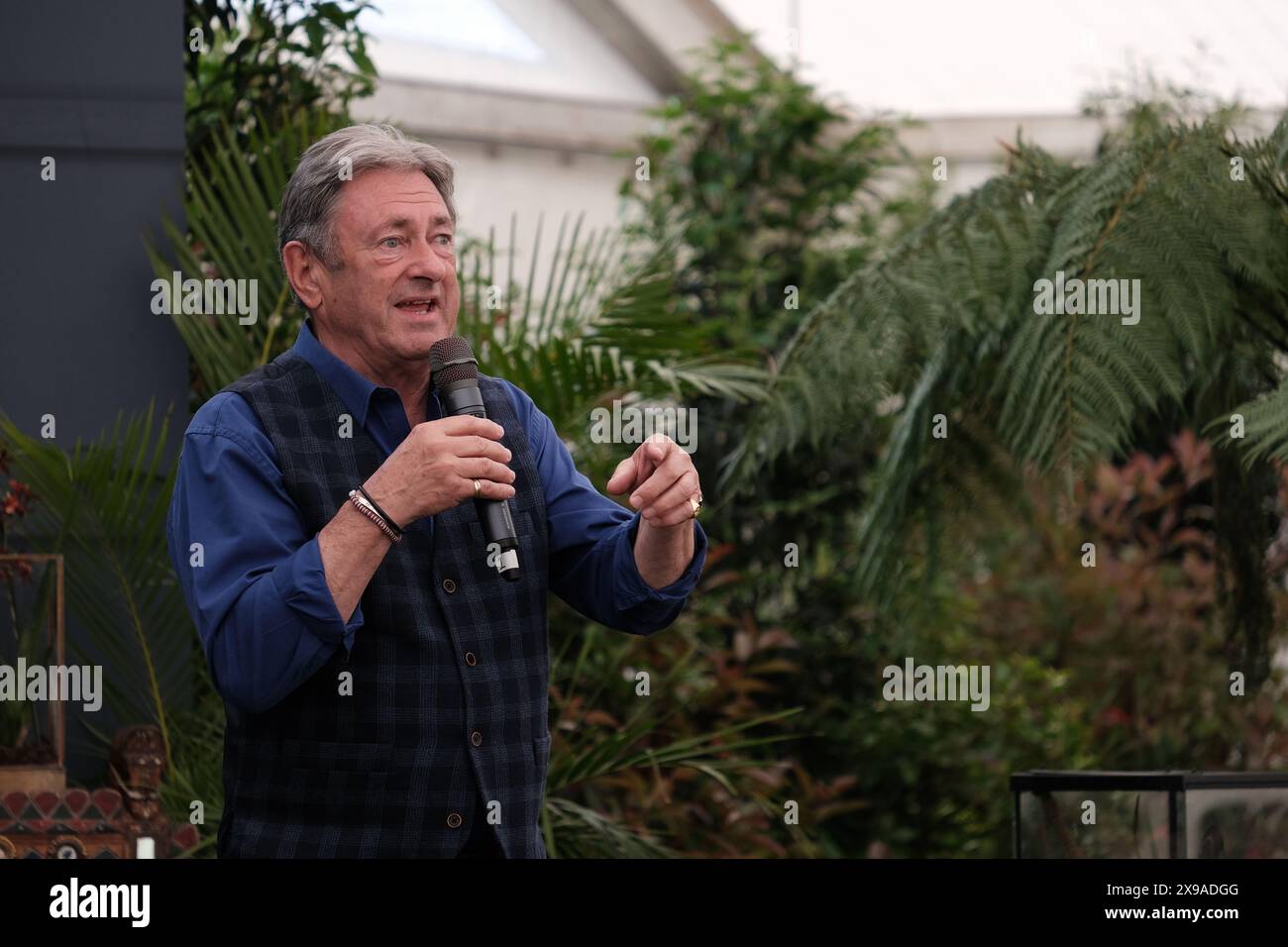Broadcaster Alan Titchmarsh speaking at the annual Malvern Spring Festival flower show in Worcestershire Stock Photo
