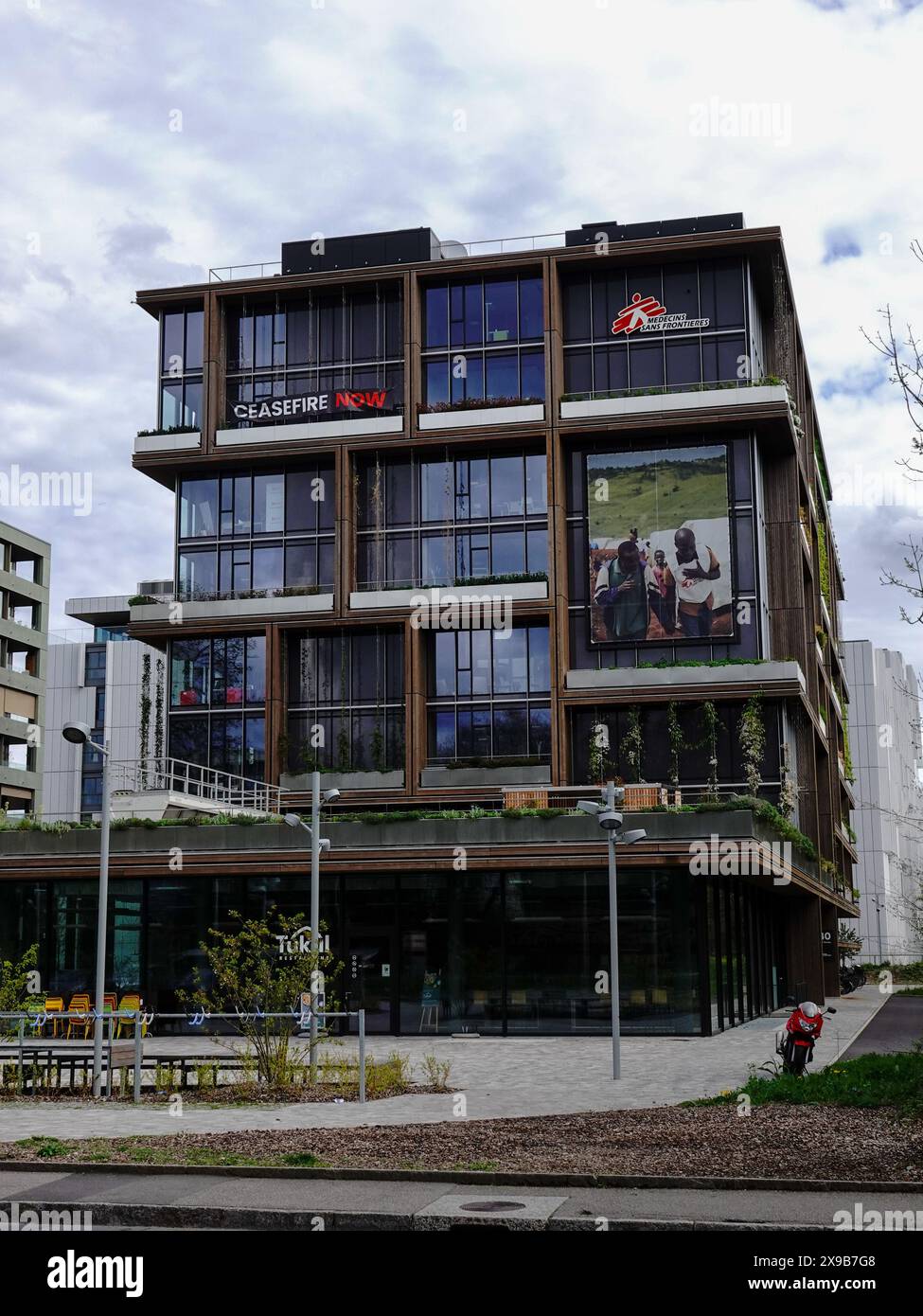 Doctors Without Borders, Médecins Sans Frontières, modern office building of the international humanitarian organization, Geneva, Switzerland. Stock Photo