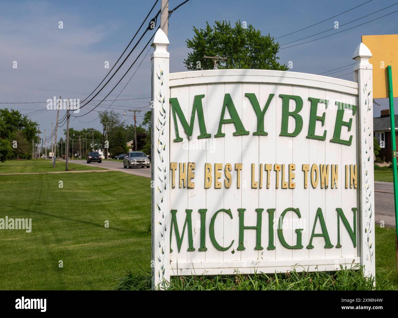 Maybee, Michigan - A sign welcomes travelers to Maybee, a small town in southeastern Michigan. The town was named after Abram Maybee, an early settler Stock Photo