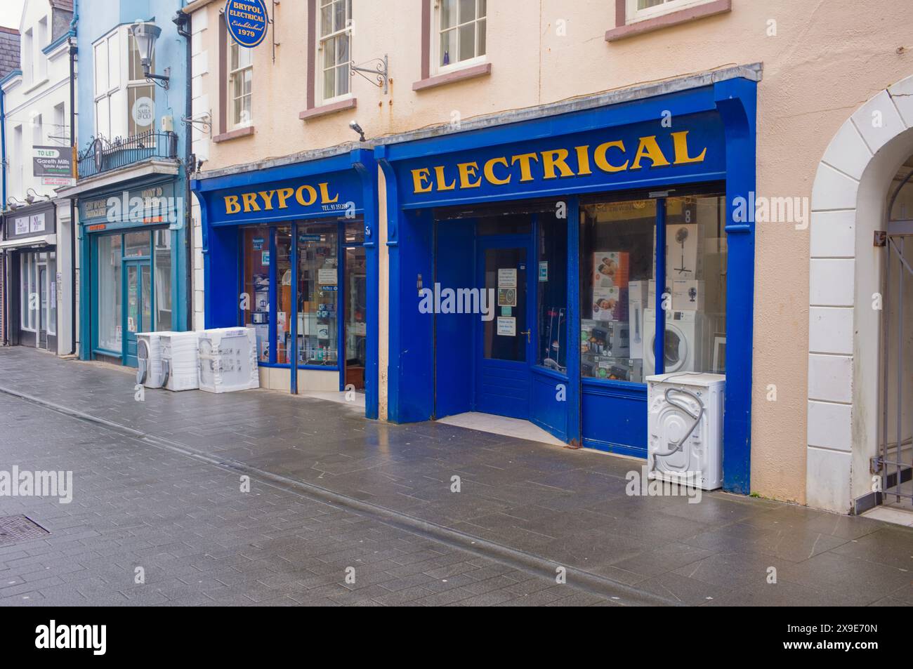 Brypol electrical white goods retailer in the centre of Carrickfergus, Northern Ireland Stock Photo