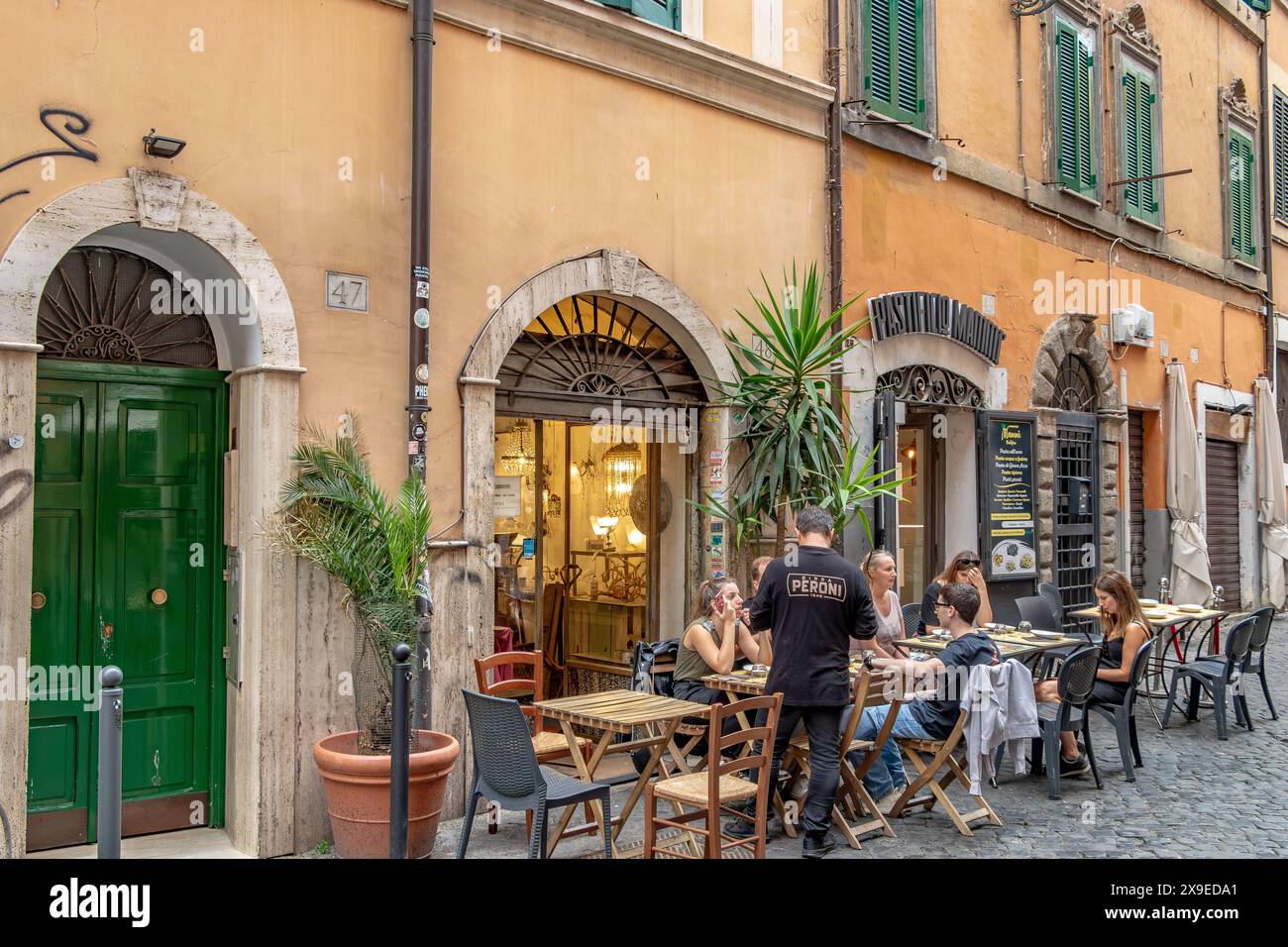 Restaurant rome italy hi-res stock photography and images - Page 9 - Alamy