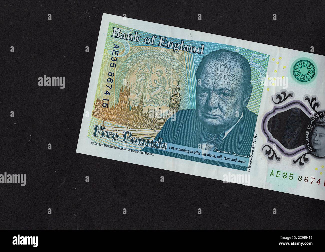Portrait of sir winston churchill on five pound banknote hi-res stock ...